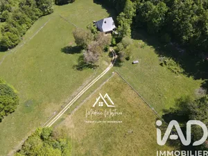 Domain in Chézery-Forens (01410)