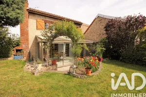 Maison traditionnelle à Villecresnes (94440)