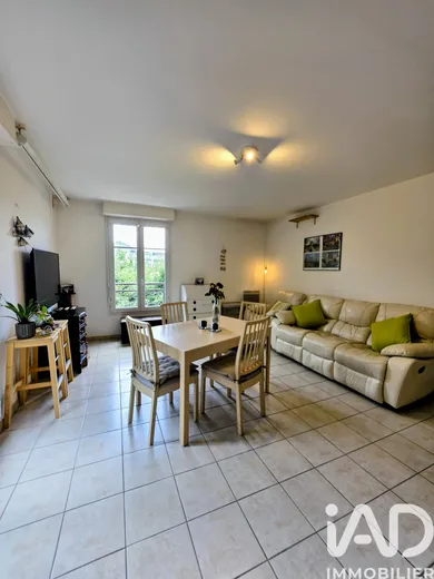 Duplex à Magny-le-Hongre (77700)