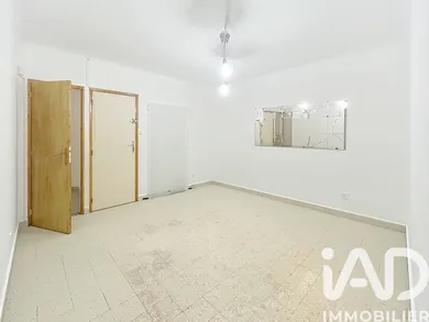 Commercial walls in Cavaillon (84300)