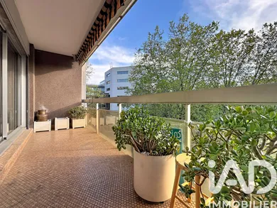 Apartment in Boulogne-Billancourt (92100)