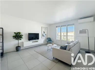 Apartment in Marseille (13008)