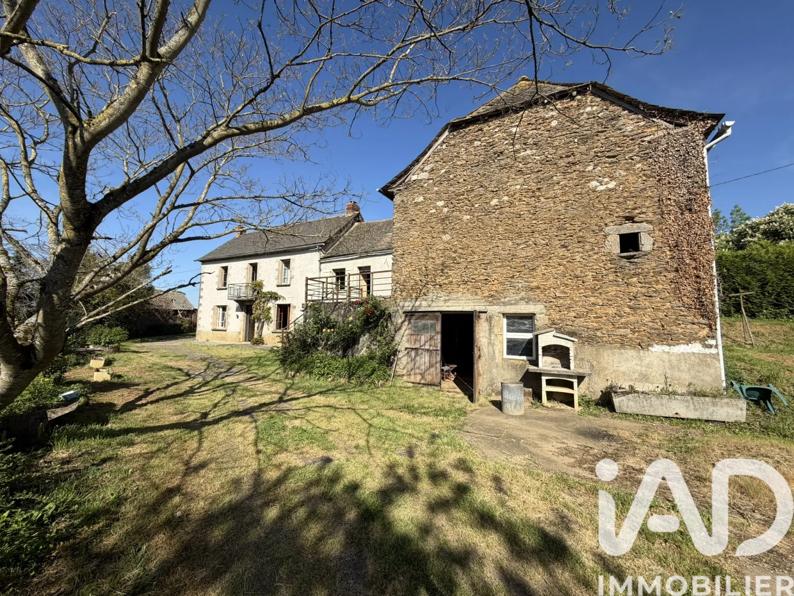 maison à Rieupeyroux