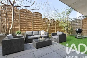 Apartment in Pantin (93500)