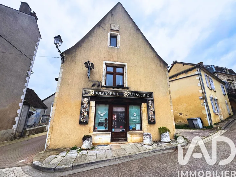 Immeuble 274 m² · à Pouilly-sur-Loire · 274 m² · 129 000 €