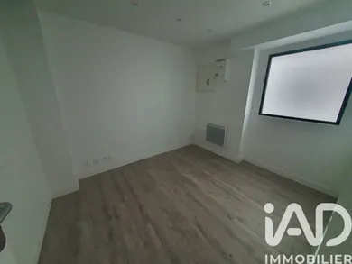 Commercial walls in Meaux (77100)