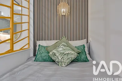 Apartment in Paris (75010)