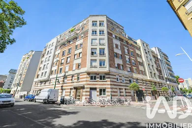 Apartment in Montrouge (92120)