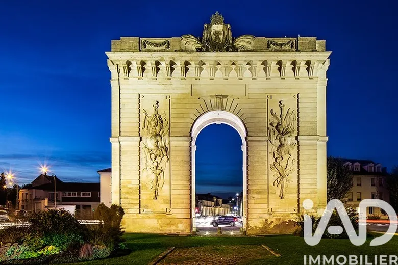 Appartement 4 pièces 82 m² · à Châlons-en-Champagne · 82 m² · 127 000 €