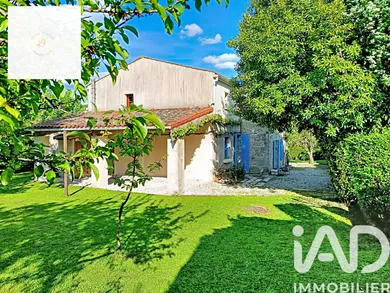 Village house in Le Vanneau-Irleau (79270)