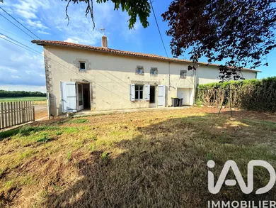 House in Savigné (86400)