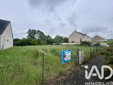 Terrain à bâtir à La Chapelle-Saint-Mesmin (45380)
