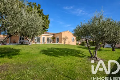 Maison traditionnelle à Sainte-Cécile-les-Vignes (84290)