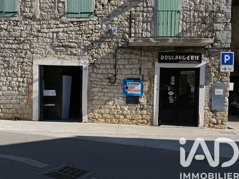 Immeuble 60 m² · à Berrias-Et-Casteljau · 60,4 m² · 45 000 €