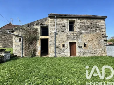 Maison de campagne à Vassy-sous-Pisy (89420)