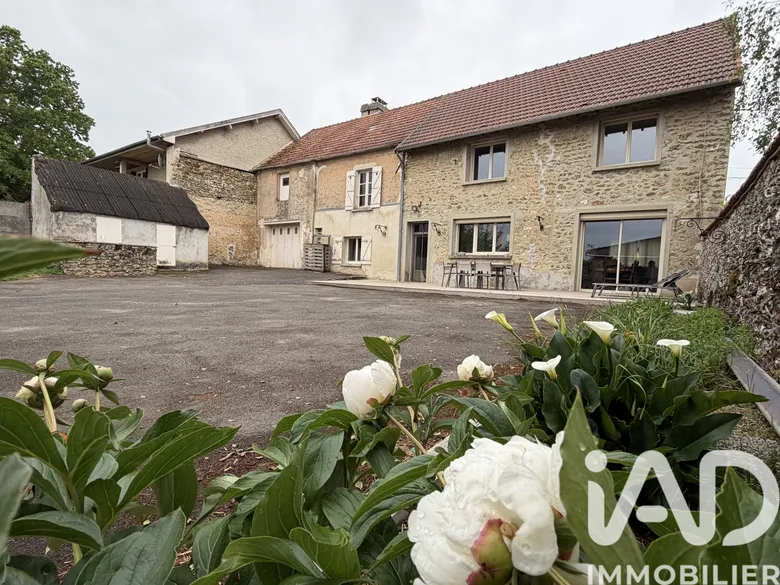 Maison 5 pièces 123 m² · à Fère-en-Tardenois · 123,5 m² · 215 000 €