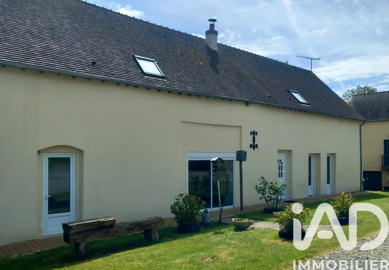 Maison 9 pièces 206 m² · à Sablons sur Huisne · 206 m² · 263 000 €