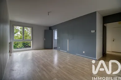 Apartment in Aubergenville (78410)