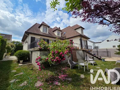 Maison à Carrières-sur-Seine (78420)