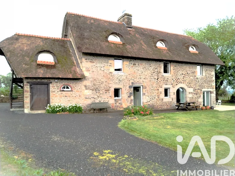 Maison 9 pièces 255 m² · à Marcilly · 255 m² · 450 000 €