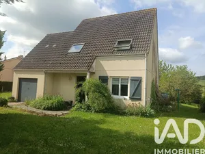 Traditional house in Neuville-Ferrières (76270)
