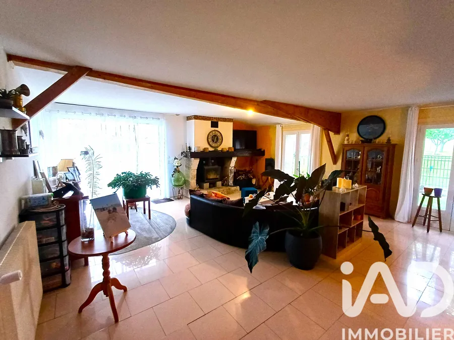 Vente maison à Moustier (47800) : maison de village 7 pièces 283 m² — 3
