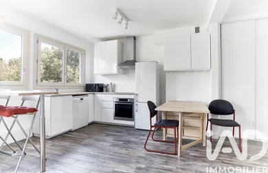 Apartment in Rouen (76100)