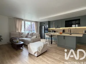 Apartment in Éragny (95610)
