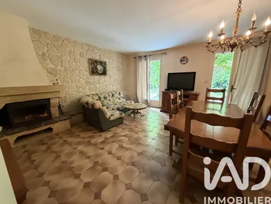 Maison à Saint-Ciers-d'Abzac (33910)