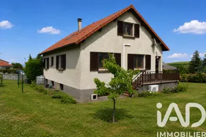 Maison traditionnelle à Teilhède (63460)