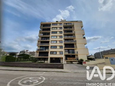 Apartment in Rouen (76100)