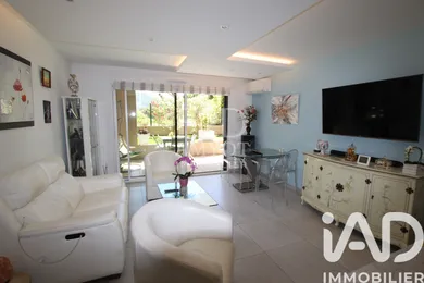 Apartment in Villeneuve-Loubet (06270)
