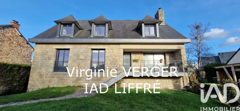 Maison 8 pièces 180 m² · à Liffré · 180 m² · 440 000 €