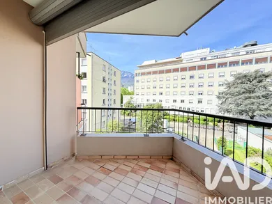 Appartement à Grenoble (38000)