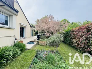 Detached house in Soudan (44110)