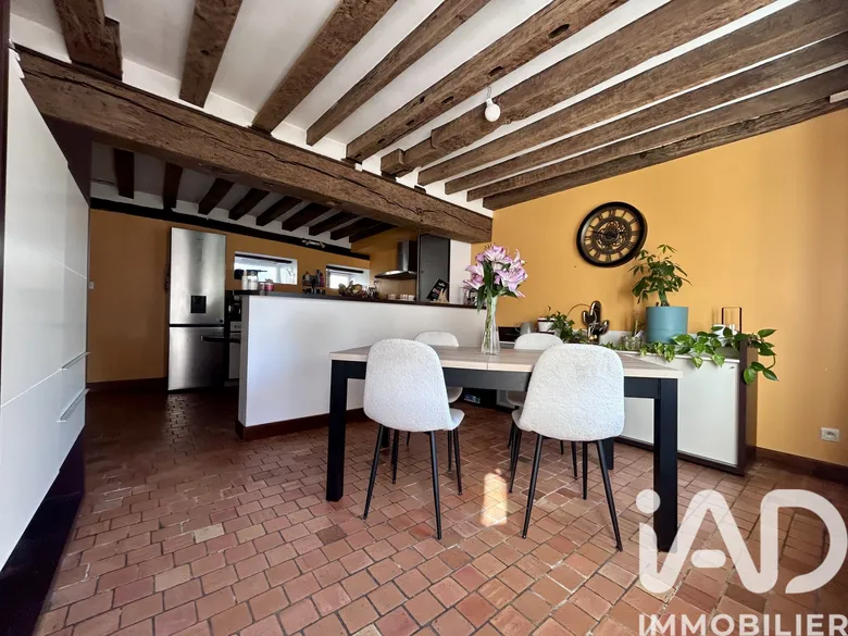 Maison 3 pièces 111 m² · à La Chapelle-Saint-Mesmin · 111 m² · 990 €