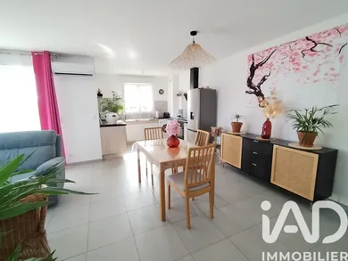 Apartment in Péret (34800)