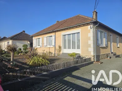 Maison traditionnelle à Vaas (72500)