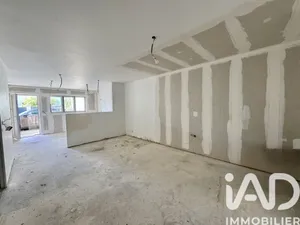Apartment in Bègles (33130)