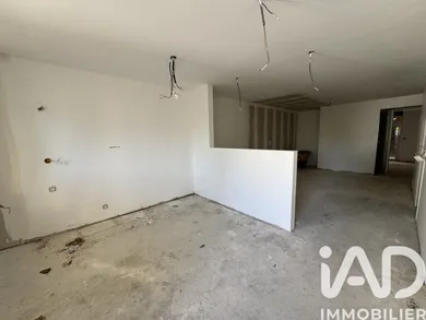 Apartment in Bègles (33130)
