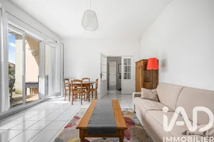 Apartment in Chatou (78400)