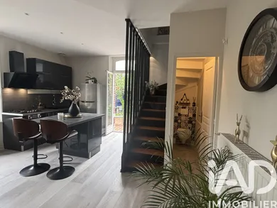 Townhouse in Troyes (10000)