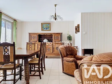 Apartment in Dourdan (91410)