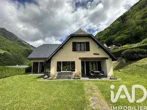 Maison traditionnelle à Cauterets (65110)