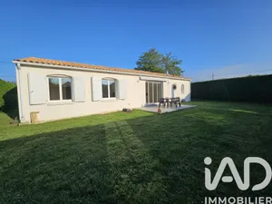 Maison à Saint Georges des Coteaux (17810)