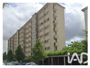 Apartment in Melun (77000)