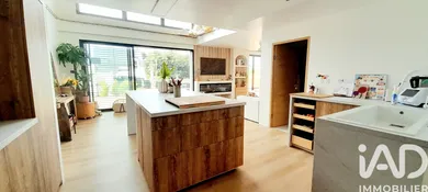 Architectural house in Nostang (56690)