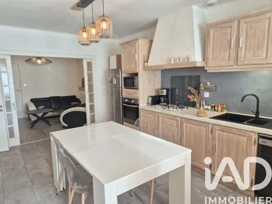 Townhouse in La Roche-sur-Yon (85000)