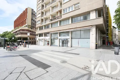 Commercial walls in Toulouse (31000)
