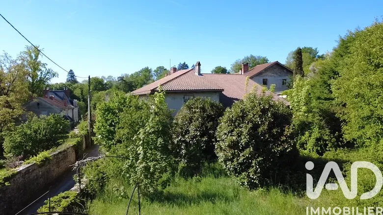 Maison 6 pièces 201 m² · à Neuville-sur-Ain · 200,7 m² · 199 000 €